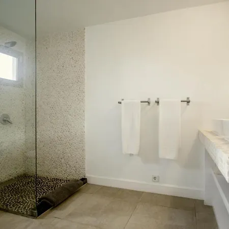 Sleeps 10 With Pool And Wifi Corralejo